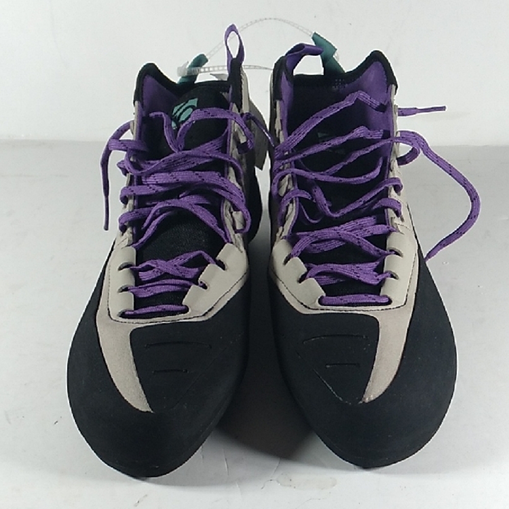New, Unisex Black And Purple Wrestling/Boxing Size 13 Grand Stone Sneakers.